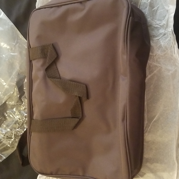 New mark.  Mark up case by Avon - Picture 2 of 16